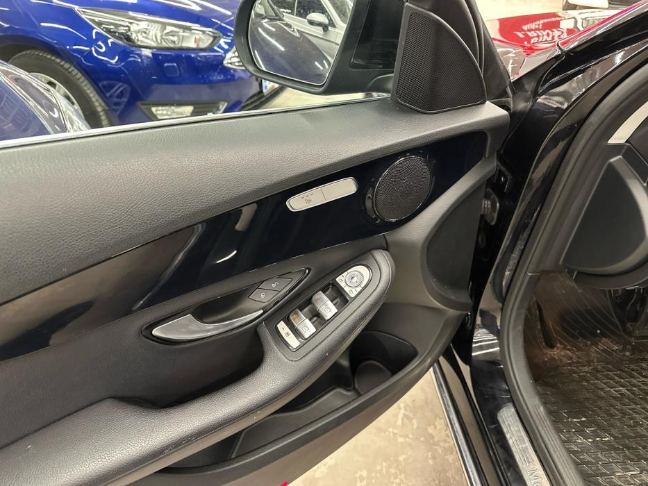 MERCEDES-BENZ C 2017