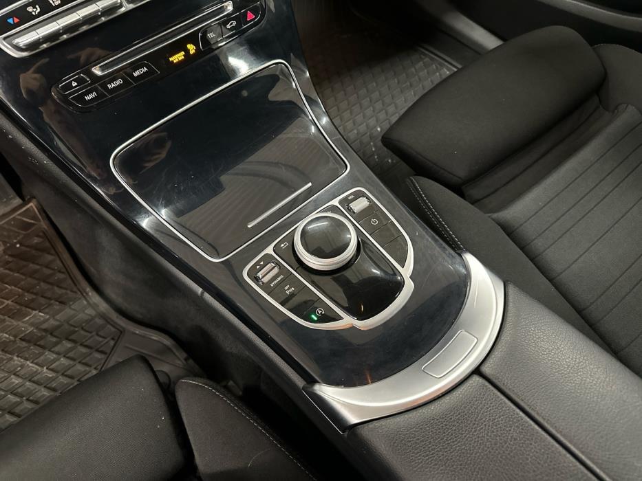 MERCEDES-BENZ C 2017