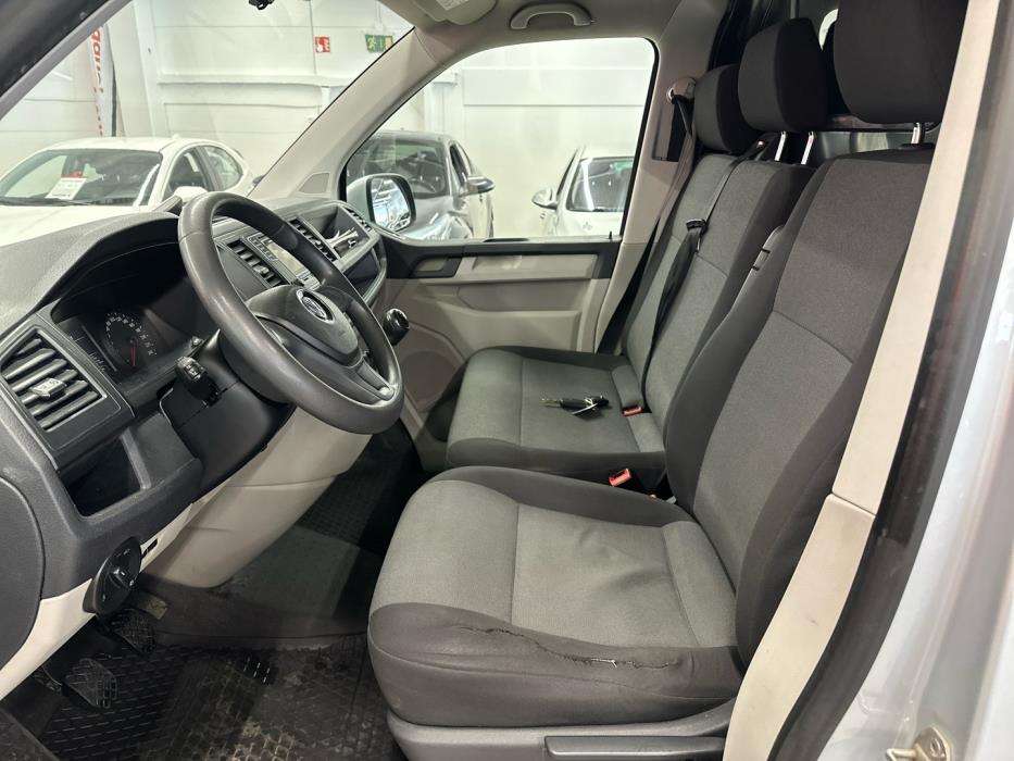 VOLKSWAGEN Transporter 2017