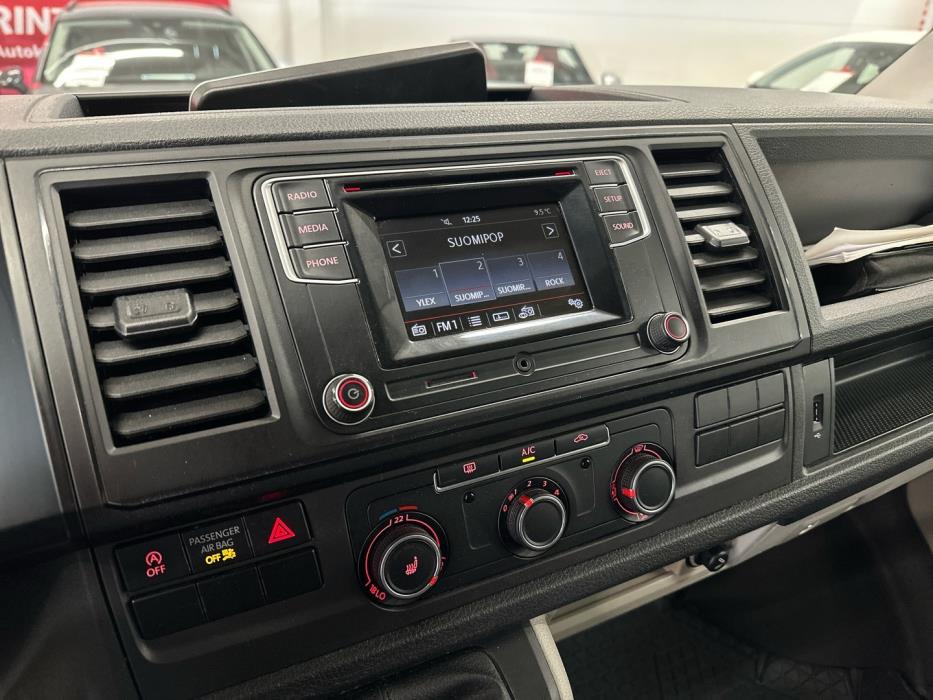 VOLKSWAGEN Transporter 2017