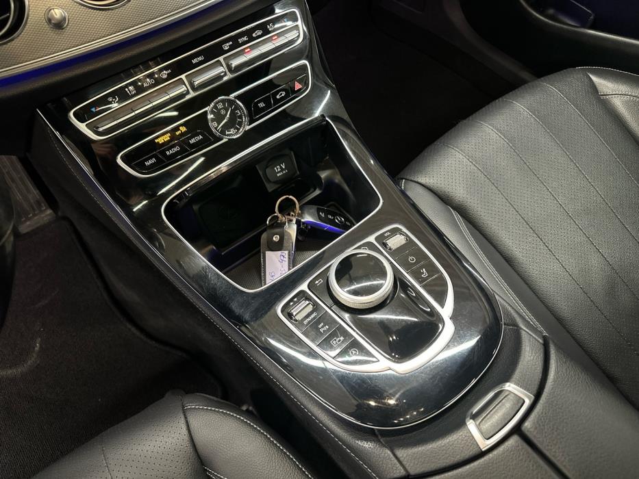 MERCEDES-BENZ E 2017