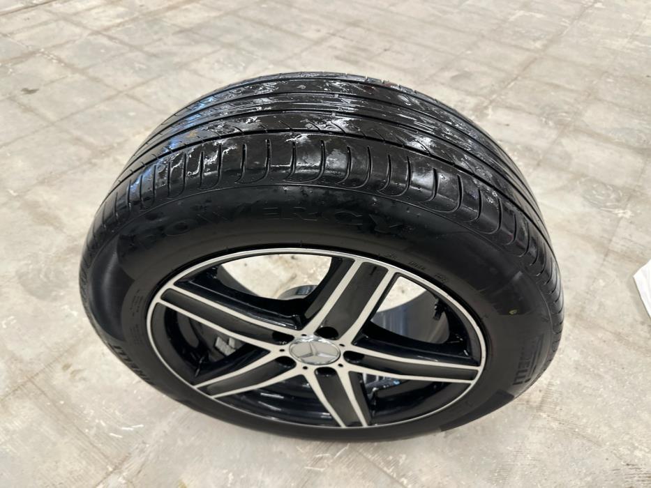 MERCEDES-BENZ E 2017