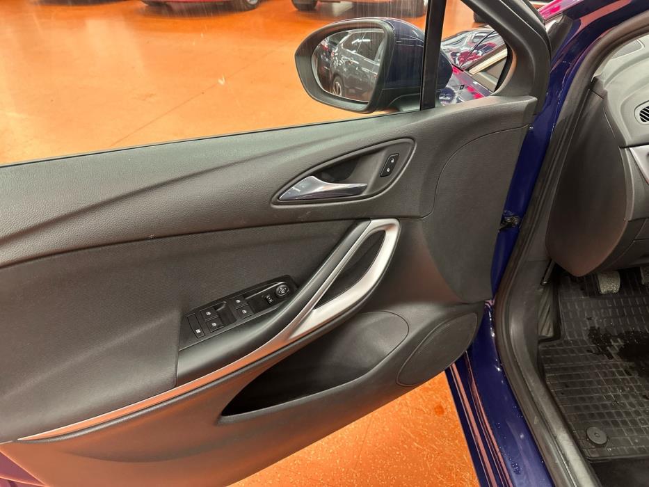 OPEL Astra 2018