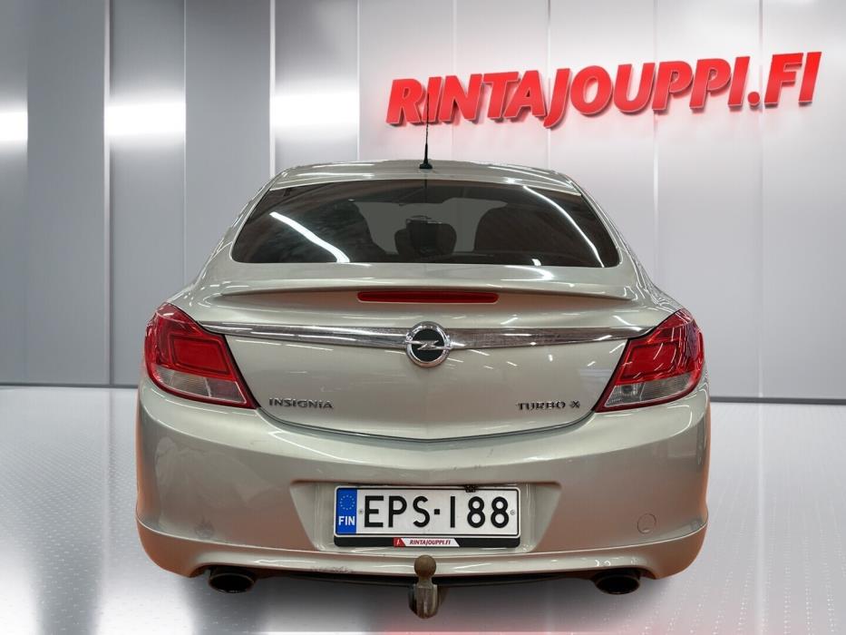 OPEL Insignia 2011