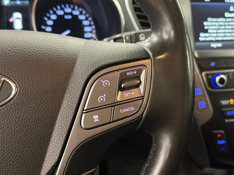 HYUNDAI Santa Fe 2016