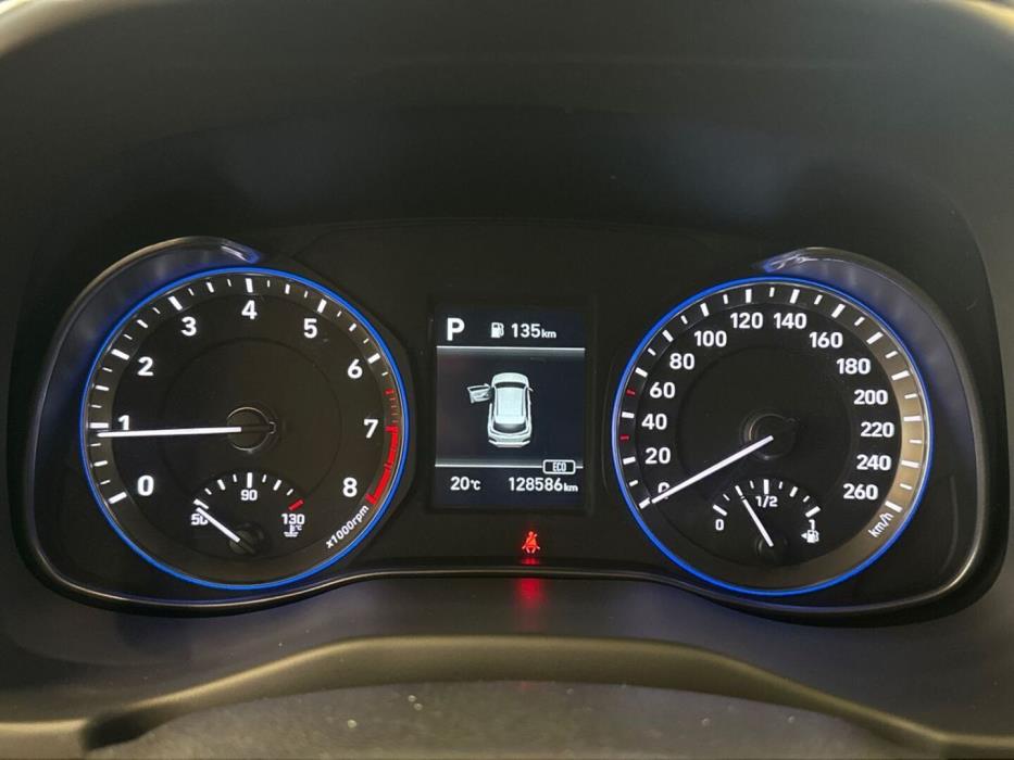 HYUNDAI KONA 2021