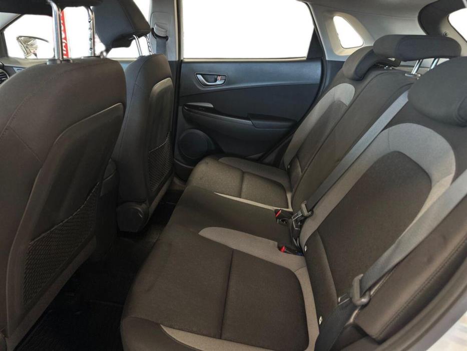 HYUNDAI KONA 2021