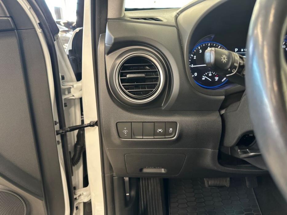 HYUNDAI KONA 2021