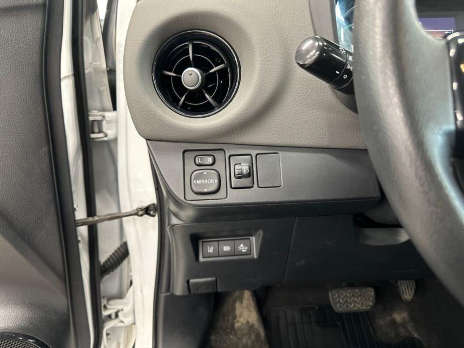 TOYOTA Yaris 2020