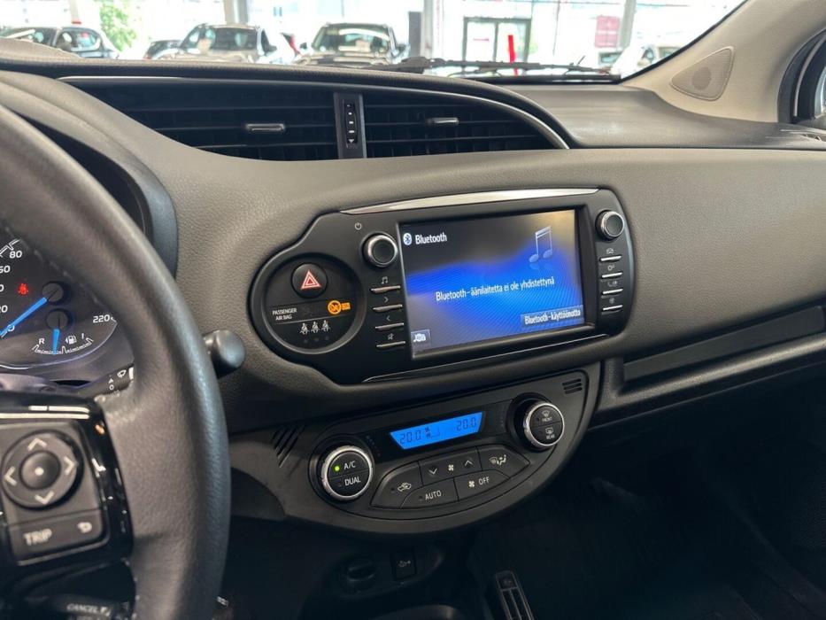 TOYOTA Yaris 2020