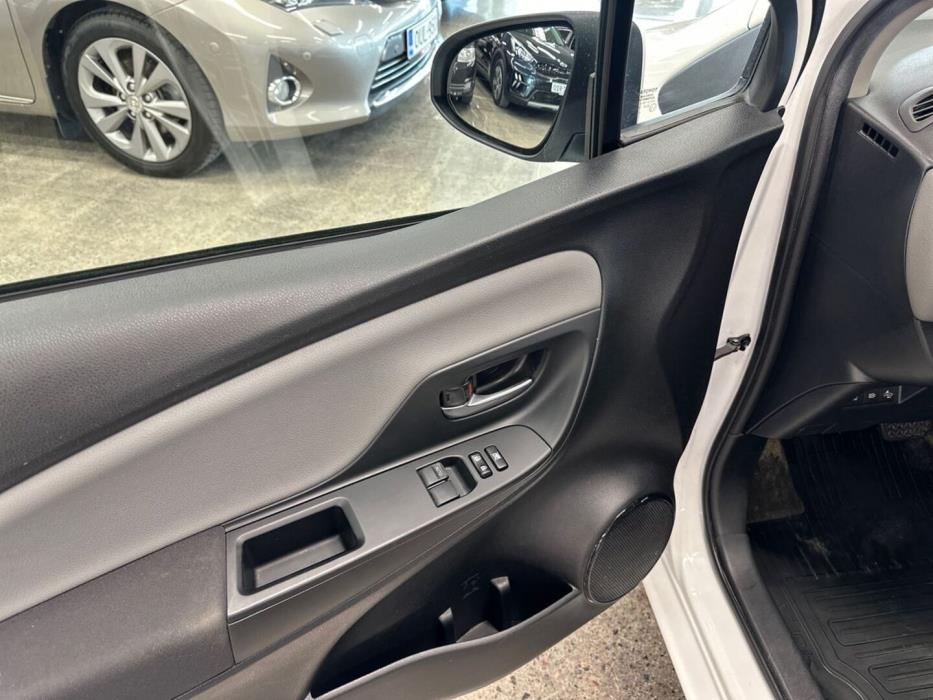 TOYOTA Yaris 2020