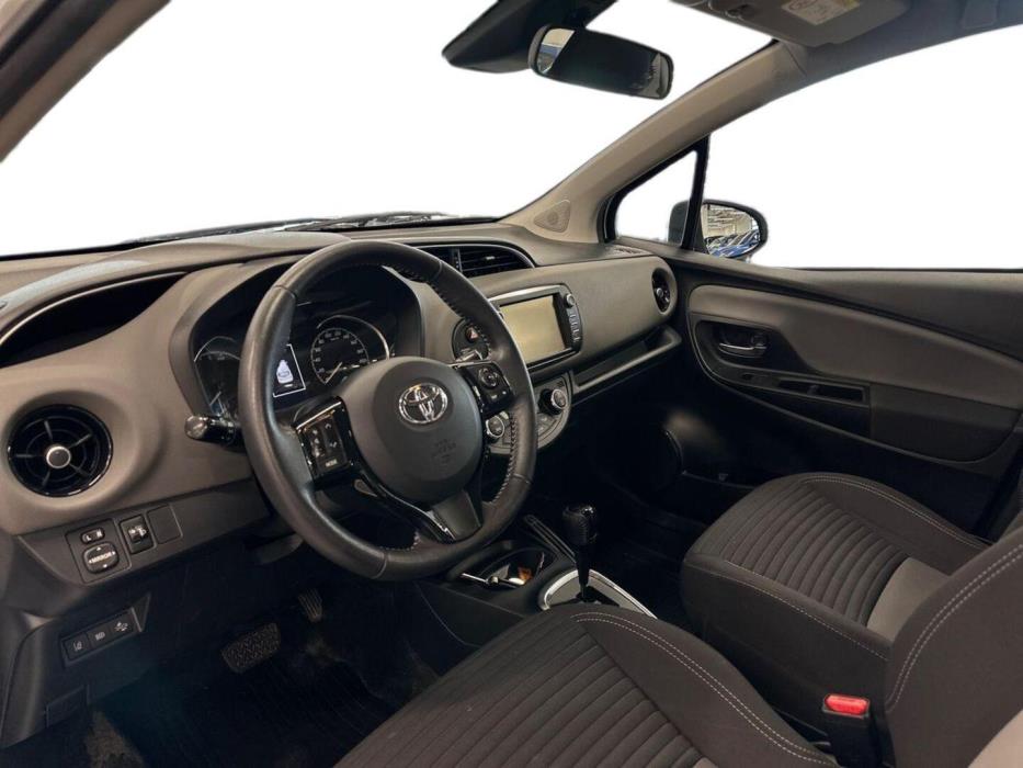 TOYOTA Yaris 2020