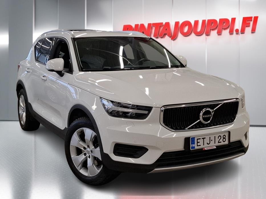 VOLVO XC40 2020