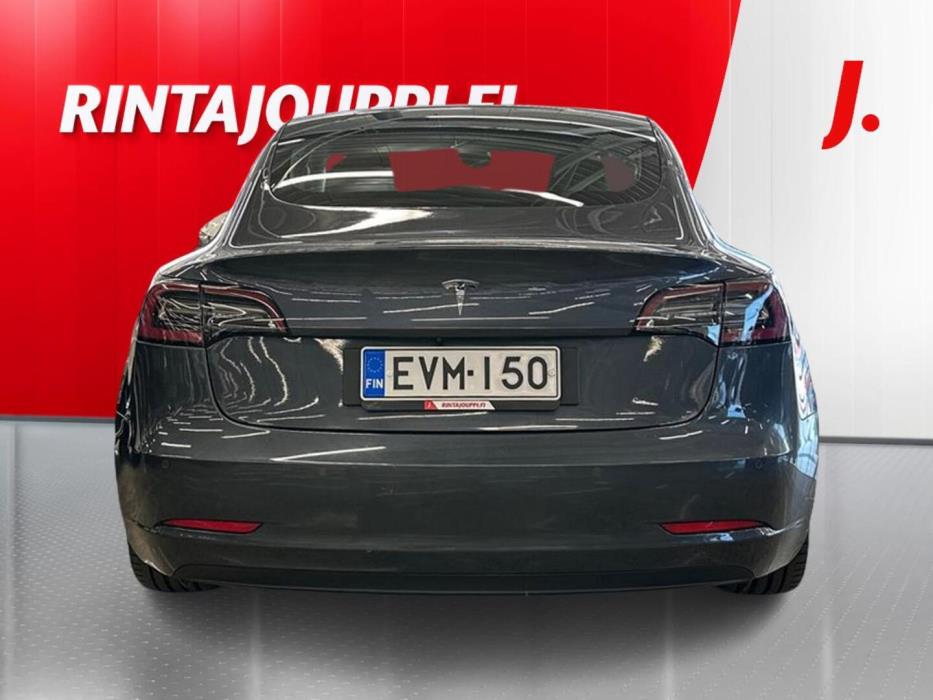 TESLA Model 3 2020