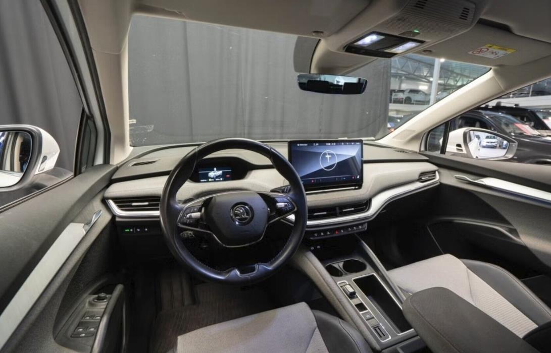 SKODA Enyaq 2023