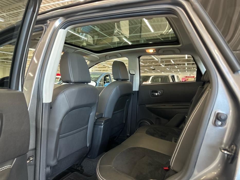 NISSAN Qashqai 2013