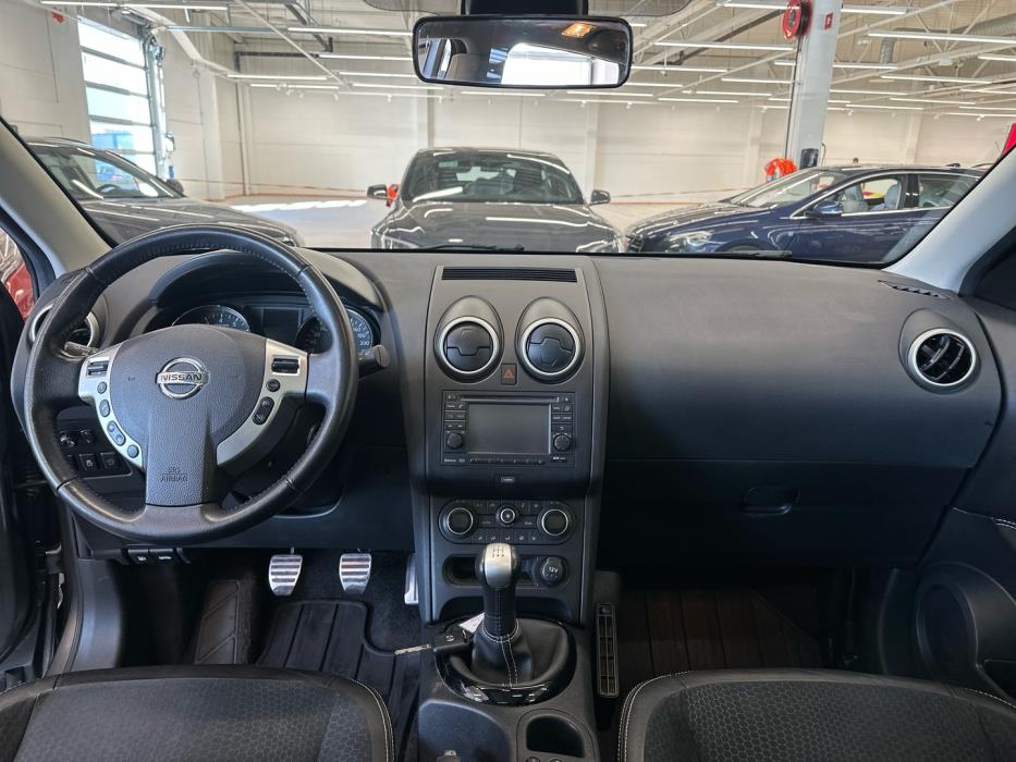NISSAN Qashqai 2013
