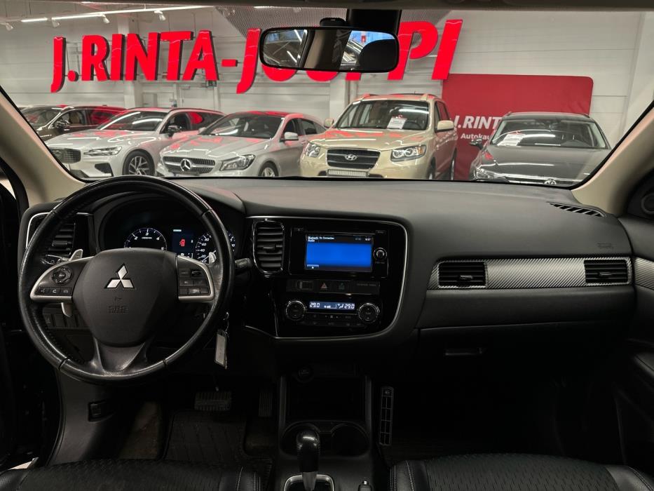 MITSUBISHI Outlander 2015