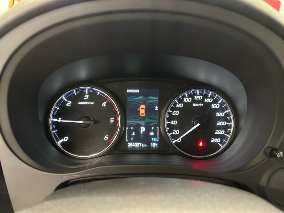 MITSUBISHI Outlander 2015