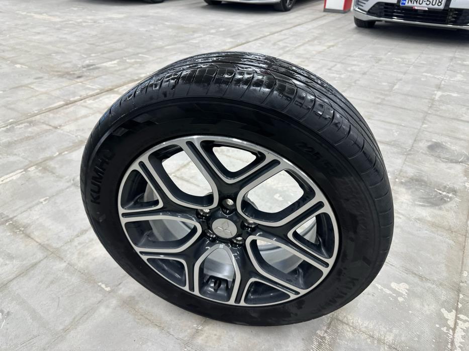 MITSUBISHI Outlander 2015