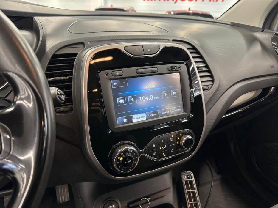 RENAULT Captur 2015