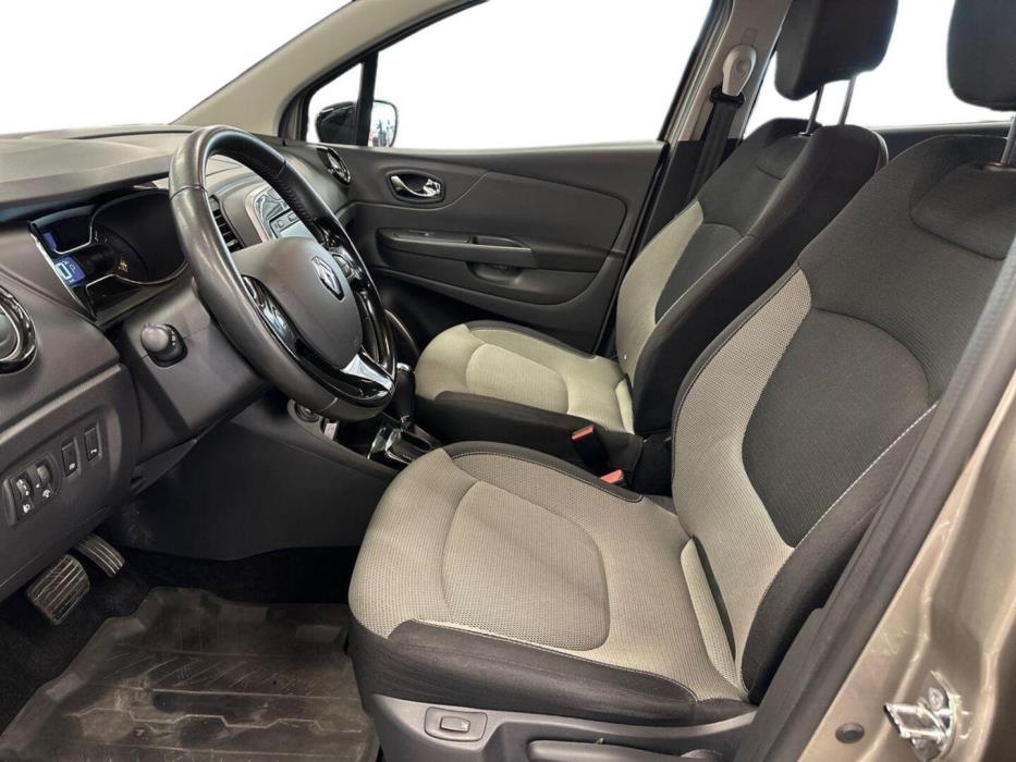 RENAULT Captur 2015