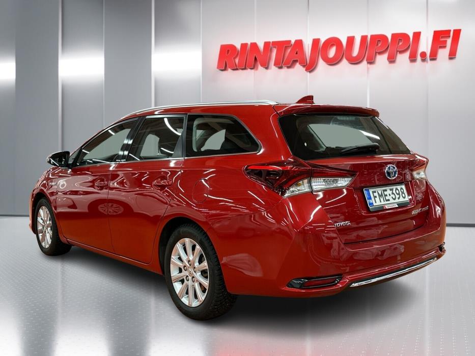 TOYOTA Auris 2016