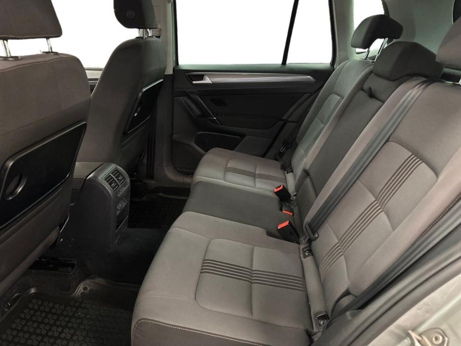 VOLKSWAGEN Golf Sportsvan 2016