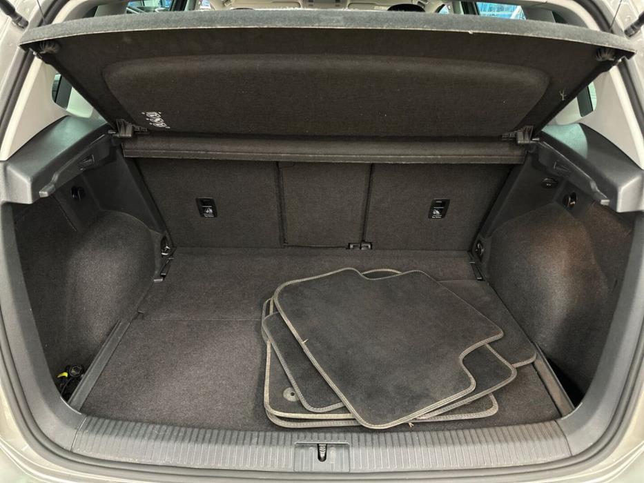 VOLKSWAGEN Golf Sportsvan 2016