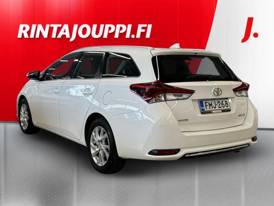 TOYOTA Auris 2017