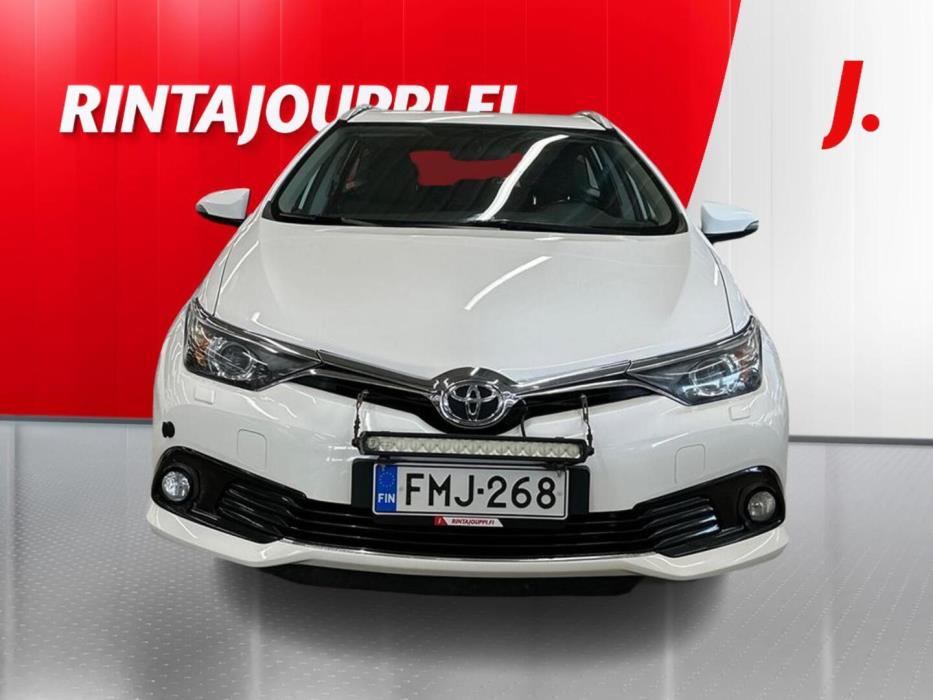 TOYOTA Auris 2017
