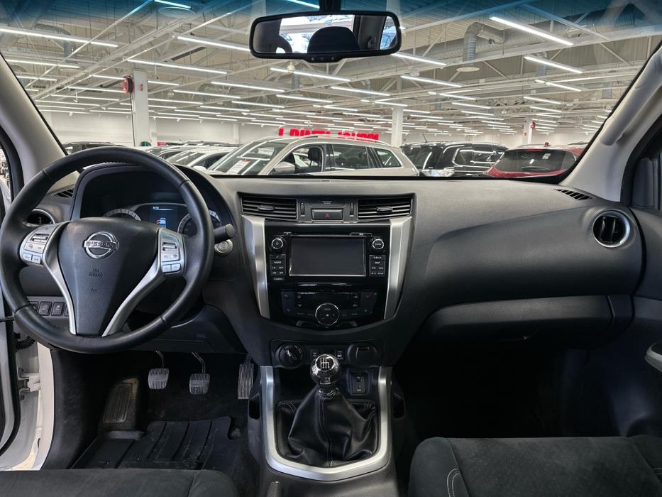 NISSAN Navara 2017