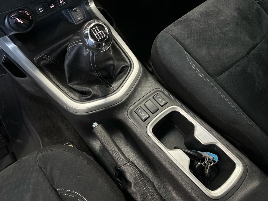 NISSAN Navara 2017
