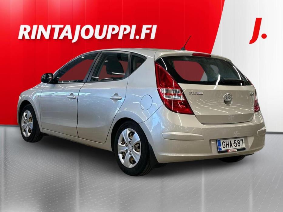 HYUNDAI i30 2009