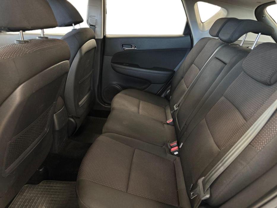 HYUNDAI i30 2009