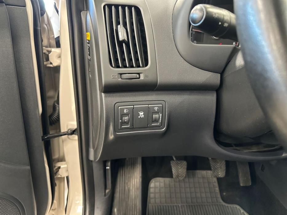 HYUNDAI i30 2009