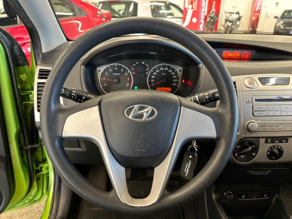 HYUNDAI i20 2011