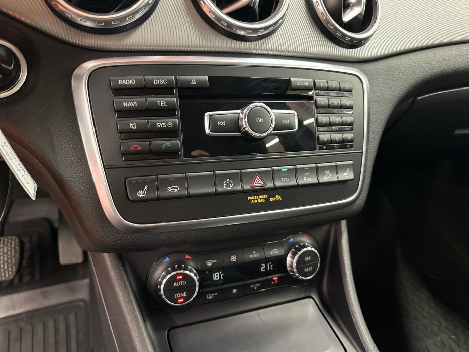 MERCEDES-BENZ GLA 2014