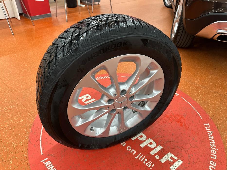 MERCEDES-BENZ GLA 2014