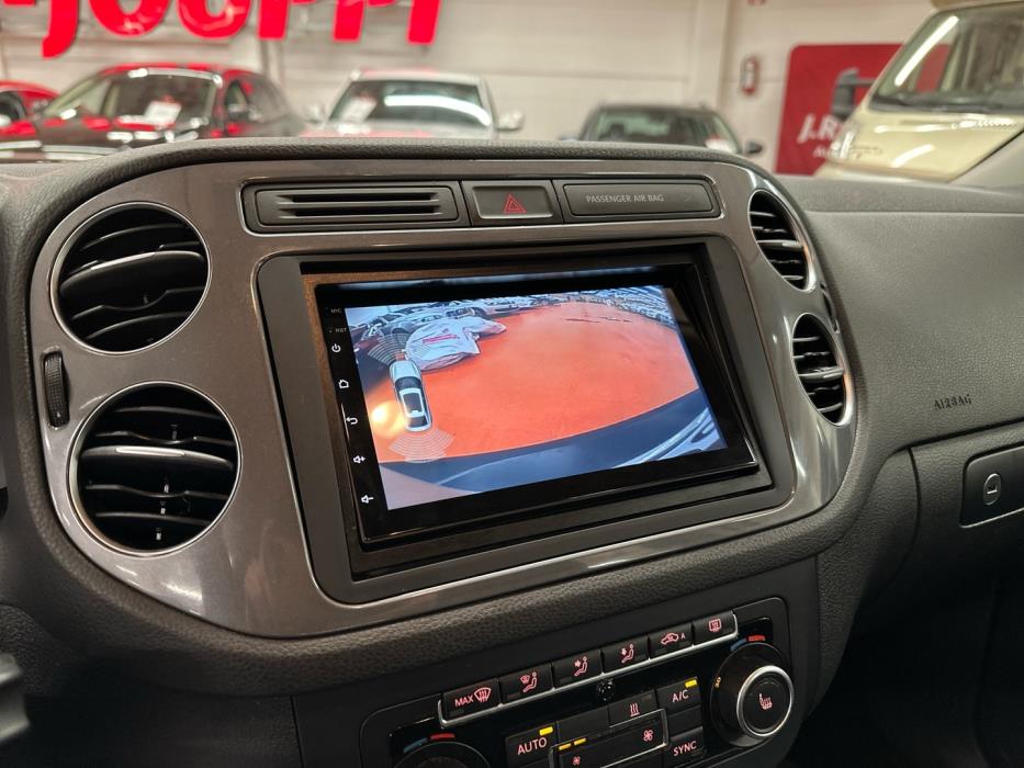 VOLKSWAGEN Tiguan 2015