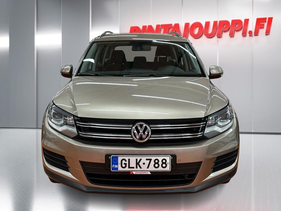 VOLKSWAGEN Tiguan 2015