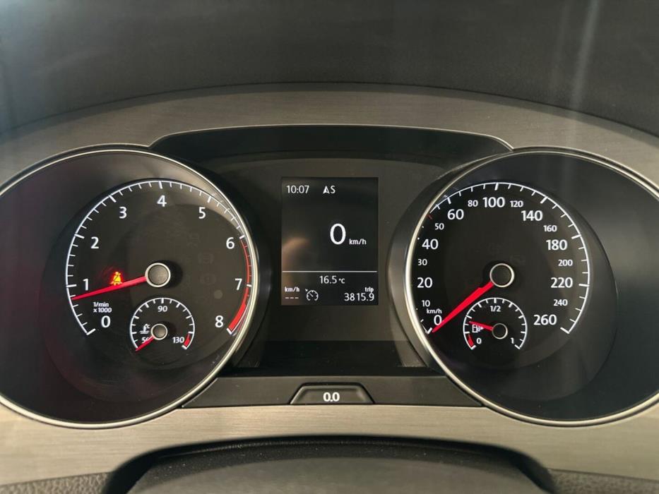 VOLKSWAGEN Golf Sportsvan 2016
