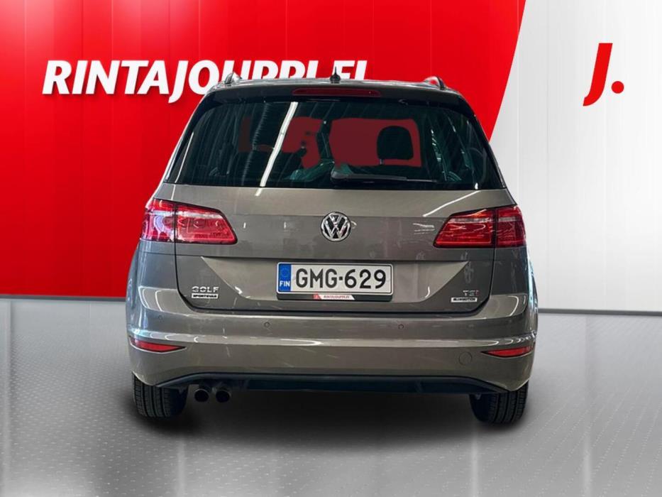 VOLKSWAGEN Golf Sportsvan 2016