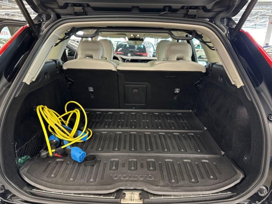 VOLVO XC60 2019
