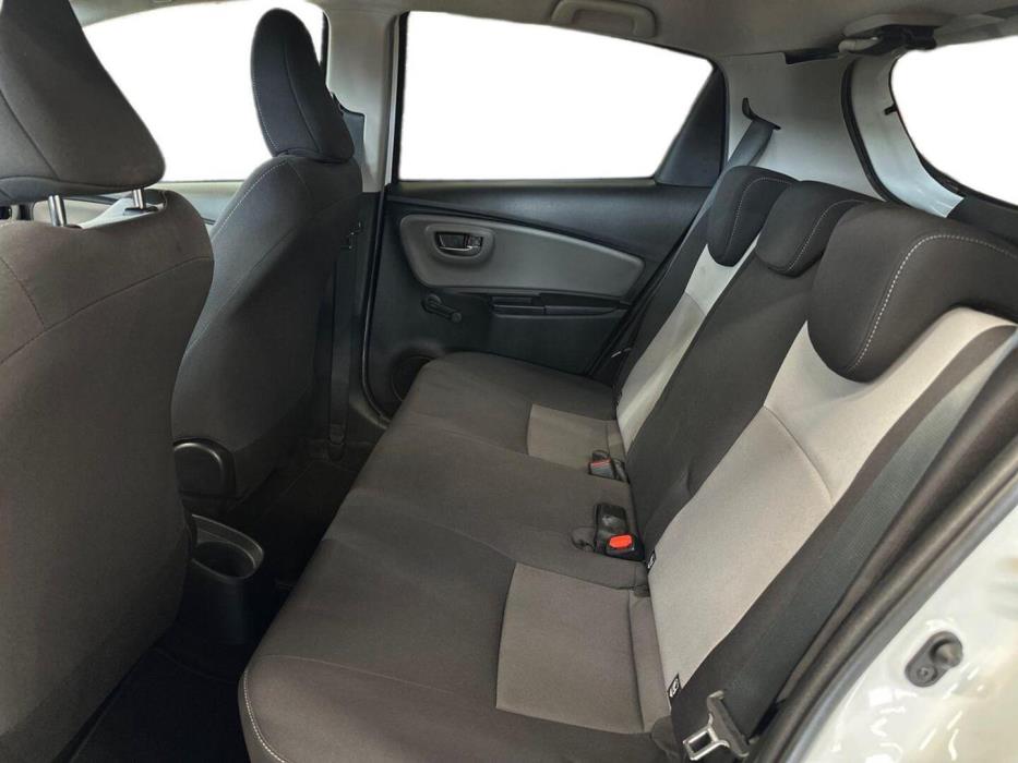 TOYOTA Yaris 2019