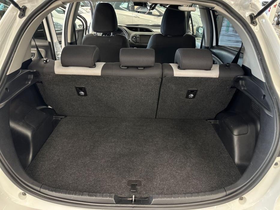 TOYOTA Yaris 2019