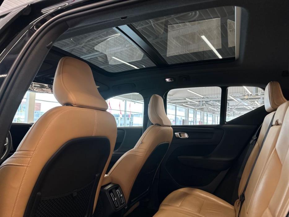 VOLVO XC40 2019