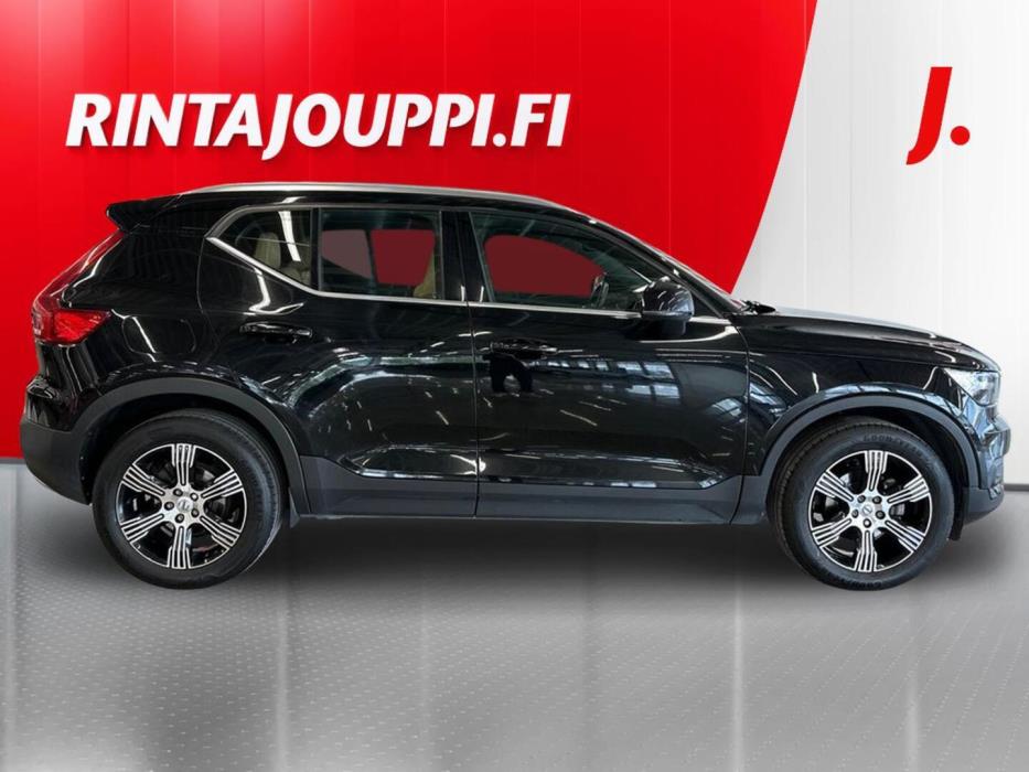 VOLVO XC40 2019