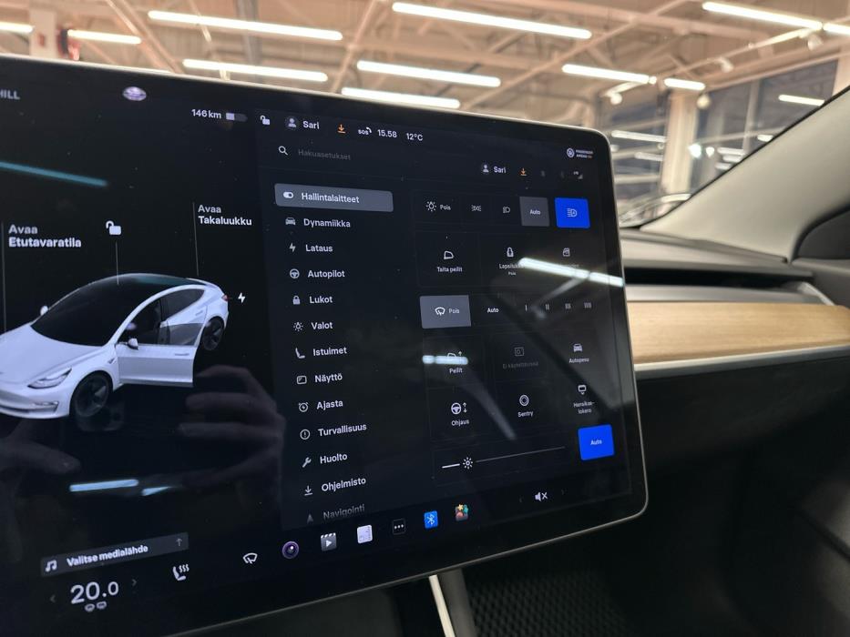 TESLA Model 3 2020