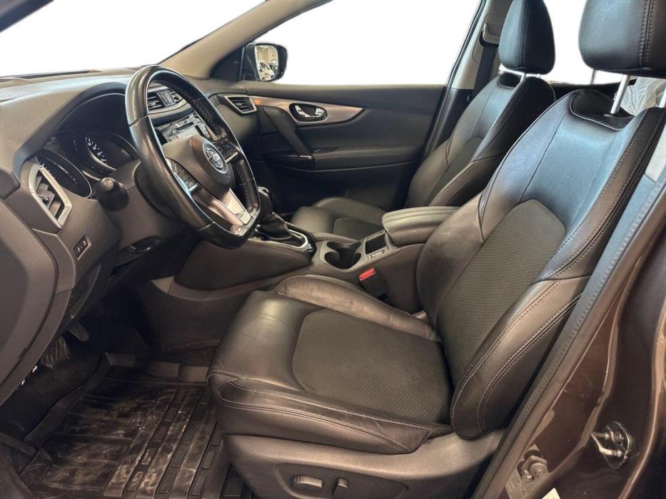 NISSAN Qashqai 2020